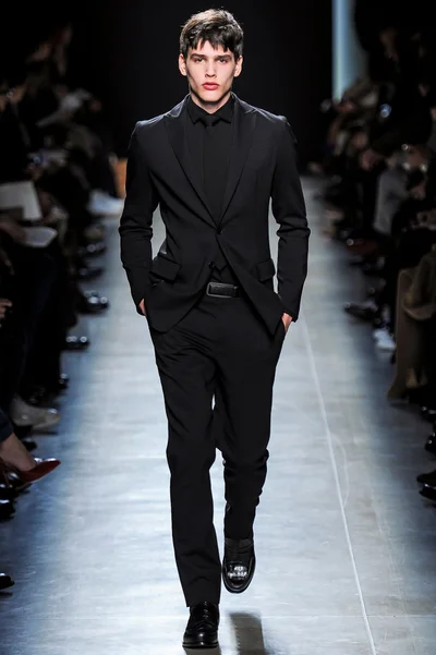 Look 27